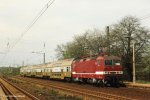 S-Bahnzug 15444 von Schöna nach Meissen-Triebischtal in Radebeul-Weintraube (25.04.1993)..JPG