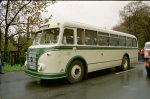 H6-Bus weiß-grün  2.JPG
