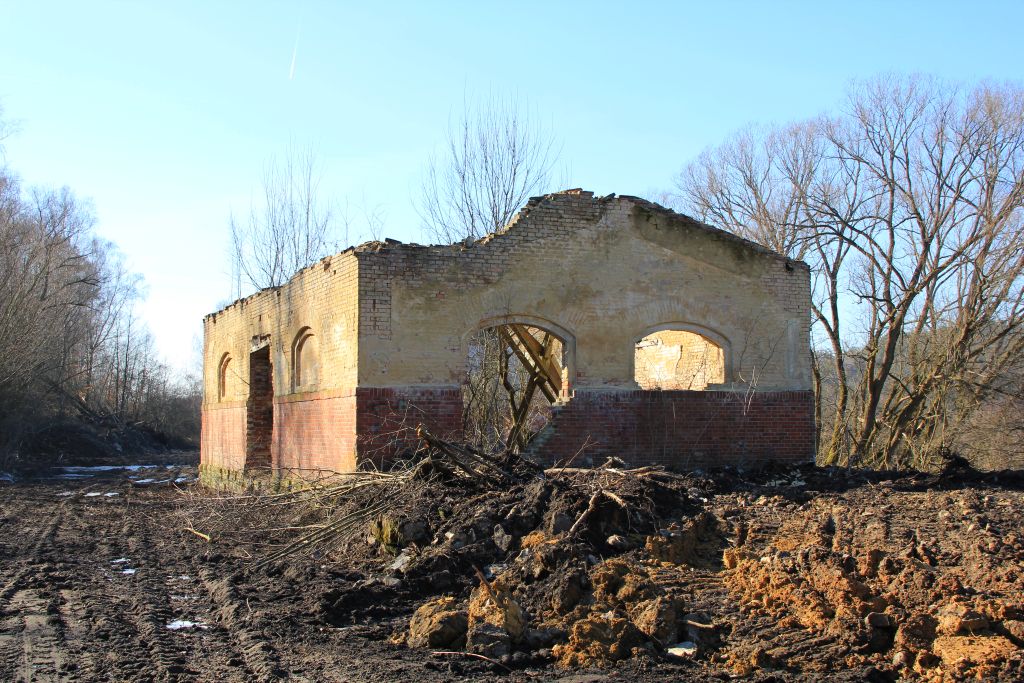 IMG_2266-Kunratice-Gueterschuppen.JPG