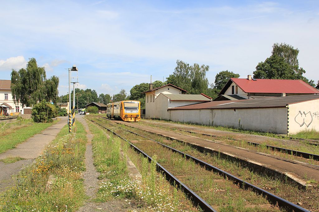 IMG_2778-Ceska-Lipa-Lokalbahnsteig.JPG