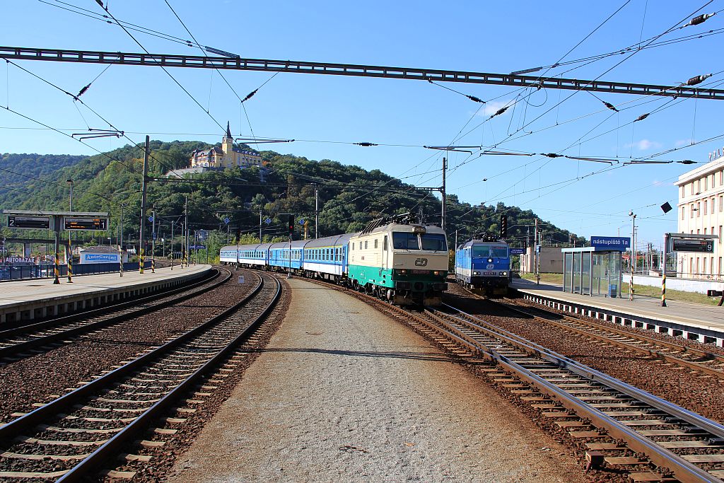 IMG_5580-Usti- Doppeleinfahrt.JPG