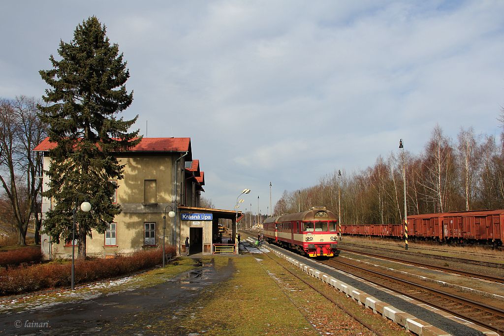 IMG_6250-Krasna-Lipa-Schnellzug.JPG