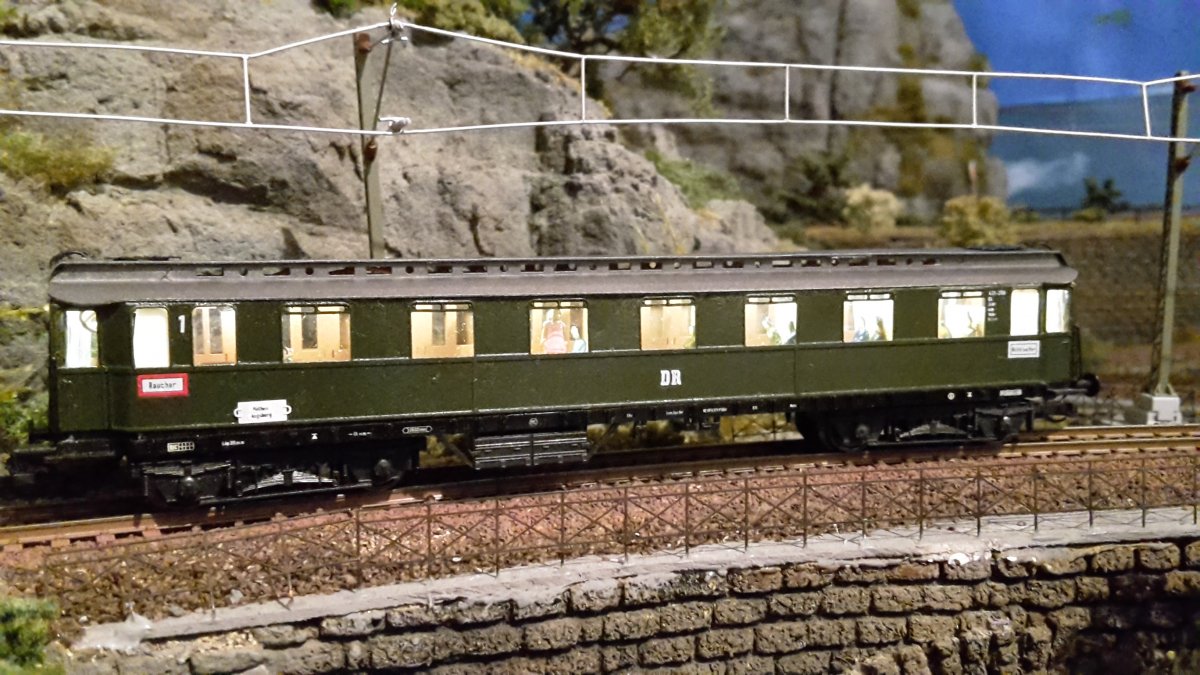 Oberlichteilzugwagen fertig (1).jpg