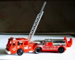 Feuerwehr rot mit Leiter.JPG