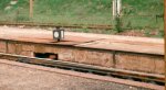 Weichenlaterne im Bahnsteig.jpg