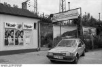 Berlin-Karlshorst,Aufgang am Bahnhof.jpg