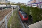 DSC_0740 D Zug Audsfahrt aus Hbf.JPG