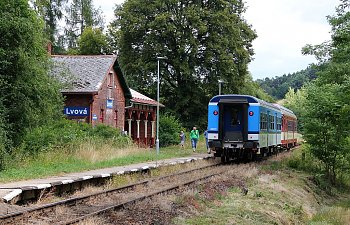IMG_9966-Lvova-Personenzughalt.JPG
