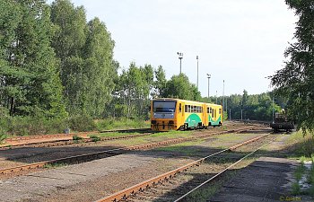 IMG_2750-Srni-Personenzug-Os-6005-Paralleleinfahrt.JPG