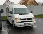 auto-vw-t4winnebago-rialta1.jpg