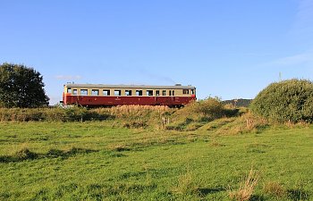 IMG_2917-Bergfahrender-Triebwagen.JPG