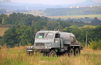 Praga V3S-3.JPG