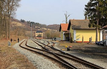 IMG_7676-Trebivlice-Bahnhof.JPG