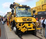 2016mb-unimog-u423zagro-gleisbaufahrzeug-innotrans2016-002.jpg