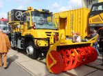 2016mb-unimog-u423-zweiweg-arbeitsmaschine-innotrans2016-001.jpg