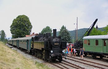 IMG_8571-Zubrnice-Dampfsonderzug.JPG