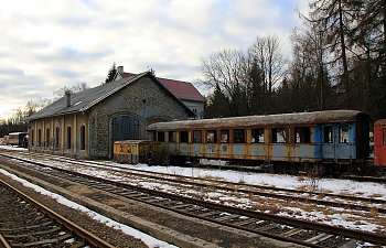 IMG_6378-ex-CSD-Schnellzugwagen.JPG