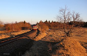 IMG_6483-Krimov-ausfahrender-Triebwagen-CD-810.JPG