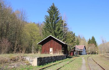 IMG_0719-Skalsko-Gueterschuppen.JPG