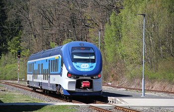 IMG_1022-Chribska-Personenzug-bergwaerts.JPG