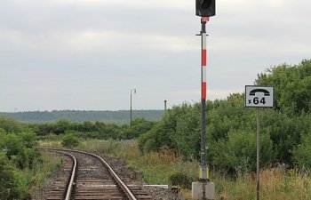 IMG_5025-Lokalbahnstrecke-Einfahrsignal.JPG