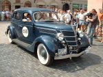 055 Ford V8-48 Limousine Bj. 1937.JPG