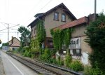 Bf Wünsdorf-Waldstadt Bahngebäude.jpg