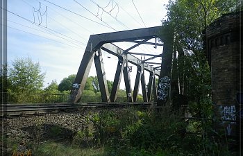 comp_Brücke_Anfang_1.jpg comp_Brücke_Anfang_1.jpg
