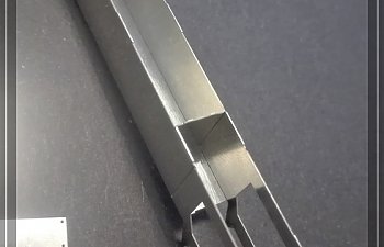 comp_18_untere äußere Hauptträger mit Stützblech.jpg comp_18_untere äußere Hauptträger mit Stützblech.jpg