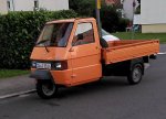 piaggio-vespacar-tm001.jpg