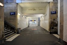 Bf Wuppertal-Vohwinkel Bahnsteigtunnel.jpg