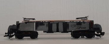 12X Fahrwerk.jpg