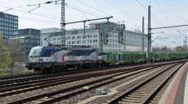 383 210-2 Dresden Hbf(1).jpg