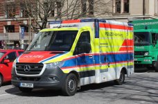 14einsatz-mb-sprinter-rtw-polizei-hh001.jpg