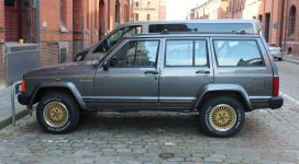 18eighties-jeep-cherokee002.jpg