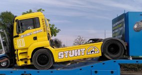 monstertruck-stunt-truck-man2.jpg