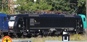 1002es64f4-459mrce.jpg