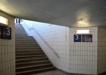 Bf Luckenwalde Treppe zum Bahnsteig 3.jpg