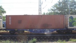 container02.jpg