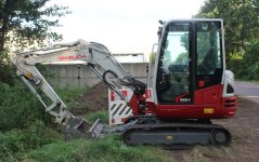 bau-takeuchi-tb235-2-002.jpg