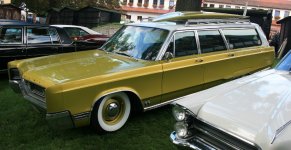 1967chrysler-newport-town-and-country003.jpg