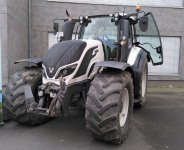 valtra-t174.jpg