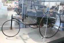 1886benz-patent-motorwagen-original-deutsches-museum-muenchen003.jpg