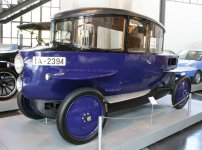 1922rumpler-tropfenwagen001.jpg