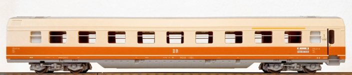 Triebzug BR175, Bauart Görlitz, der DR EP.IV - 03 -, VMd 175 411-8, Art.-Nr. Kres, SET 51003300.jpg
