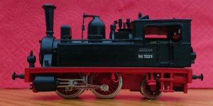 8 98 7221.JPG
