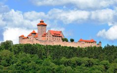 1140px-Wachsenburg-2010.jpg