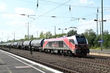 159 227-8 Bf Schönefeld (bei Berlin).jpg
