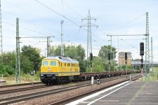 232 223-8 Bf Schönefeld (bei Berlin).jpg