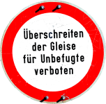 ÜberschreitenDerGleiseVerbotenV2.png